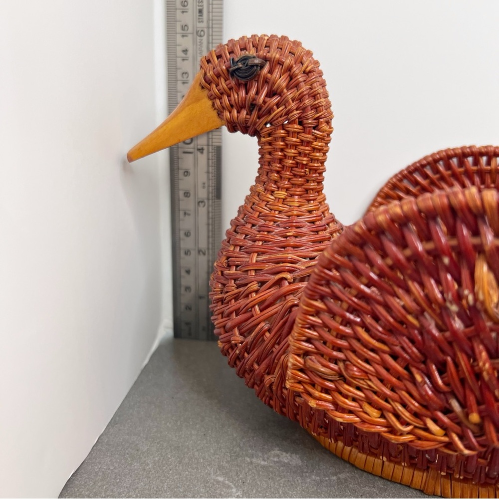 Vintage Avon duck menagerie woven wicket basket - Picture 6 of 6
